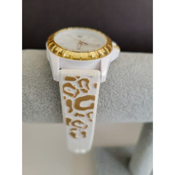 Juicy Couture Sport Women's Watch with Gold Tone Jeweled Bezel Animal Print Band - Picture 9 of 9